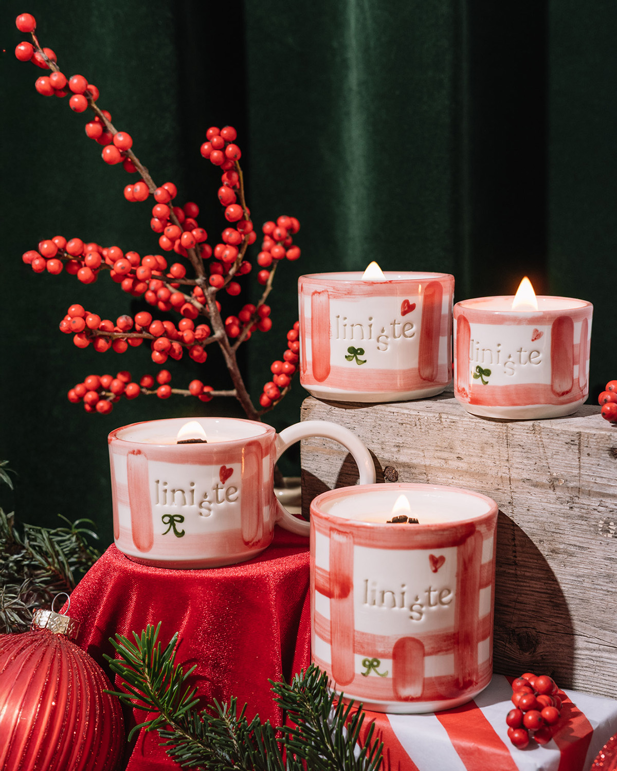 liniște în porțelan, Festivus - imagine 6